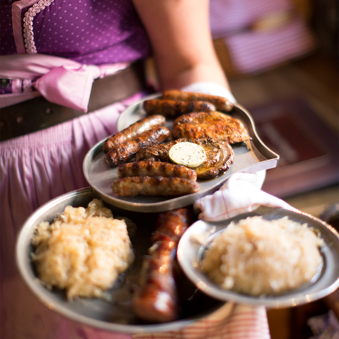 traditional-sausage-plates-nuremberg-germany-2024-06-07-17-40-25-utc